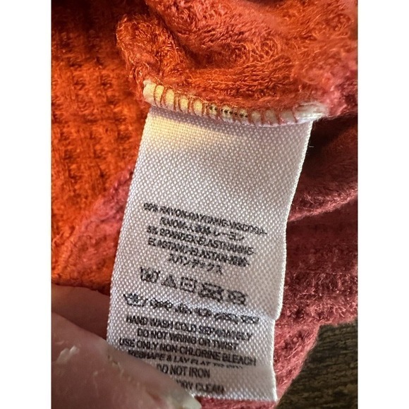 Free People Size S We The Free Coral Waffle Knit Cowl Neck Hi-Lo Sweater - Picture 3 of 3